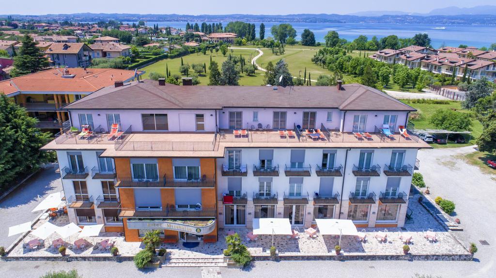 Hotel Mirabello Sirmione Exterior photo