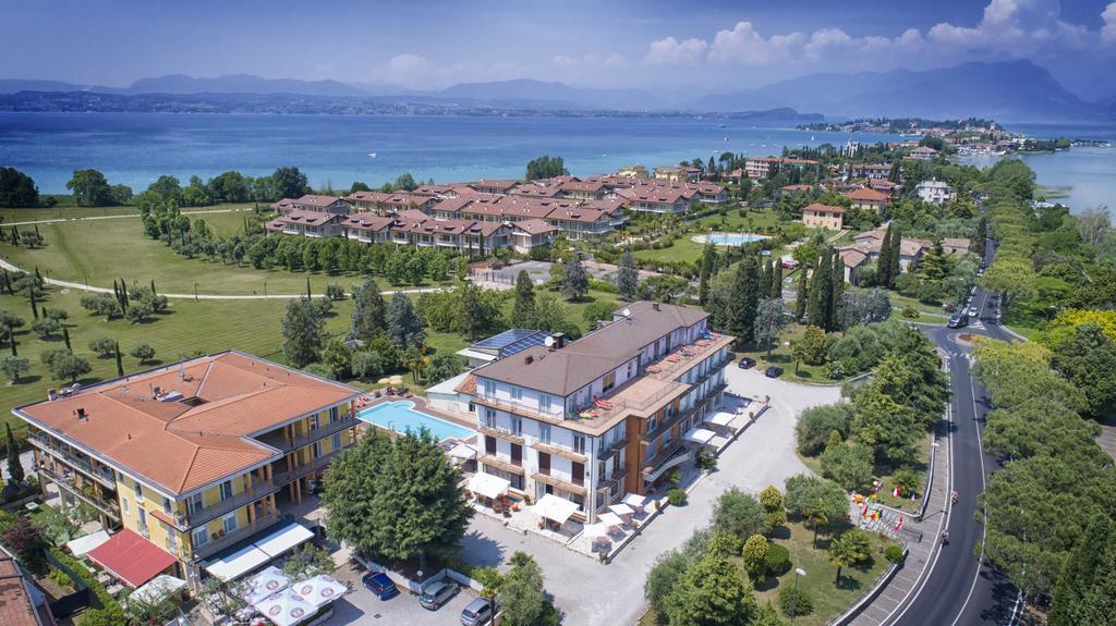 Hotel Mirabello Sirmione Exterior photo